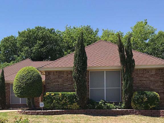2nd image of 5405 Blue Cove Dr