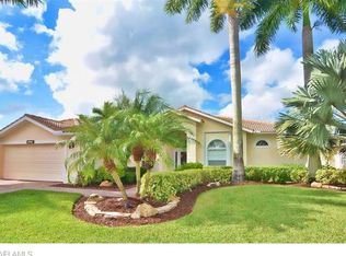 3825 Wax Myrtle Run, Naples, FL 34112