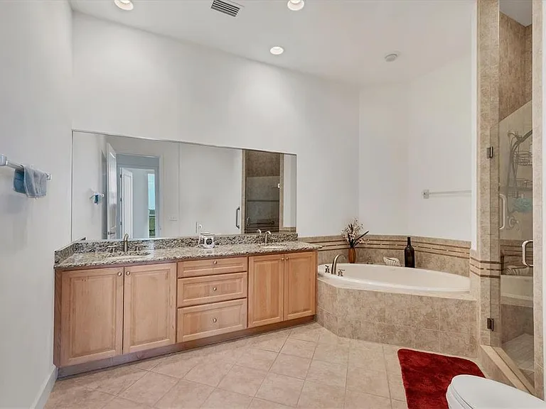 1375 Beach Rd #311 — Photo 19
