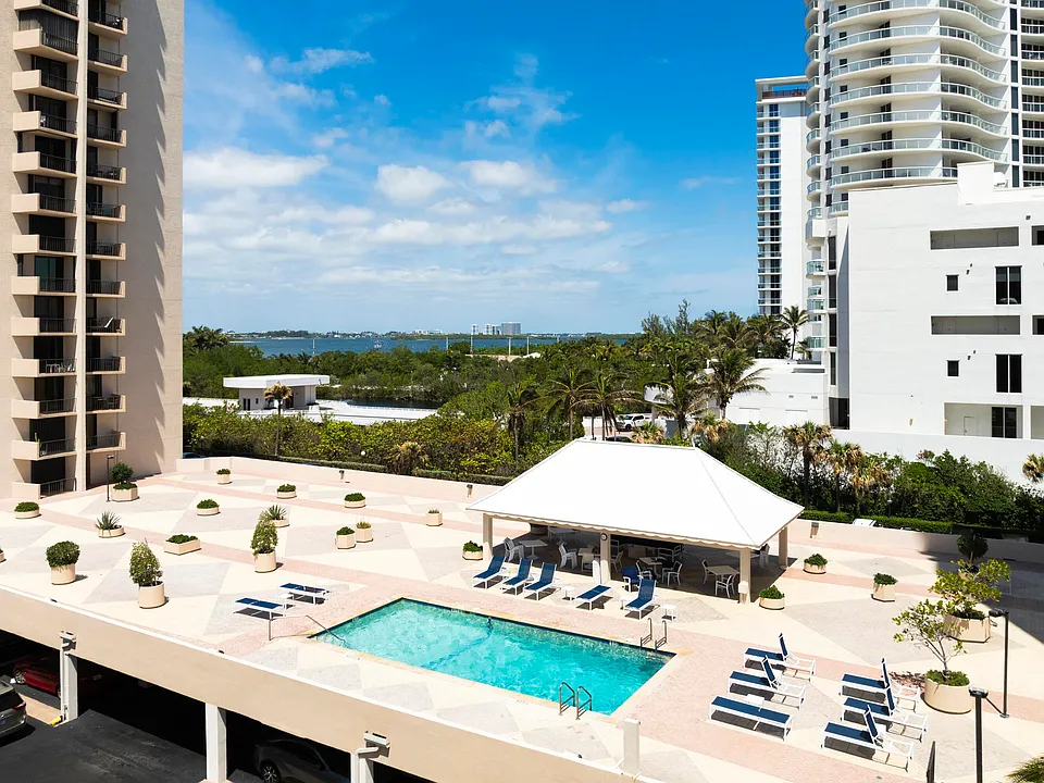 4200 N Ocean Dr #2-405