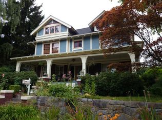 1422 E Valley St, Seattle, WA 98112