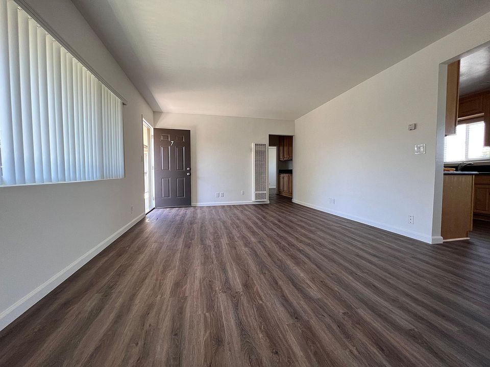 1st image of 11111 Lexington Dr APT 7