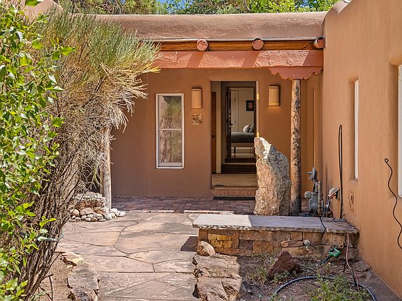 3rd image of 187 Tesuque Village Rd