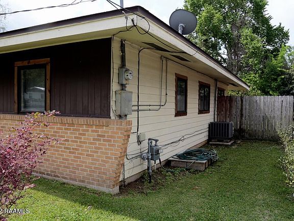 4th image of 301 Kathryn St