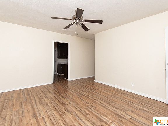 3rd image of 1200 Woodall St