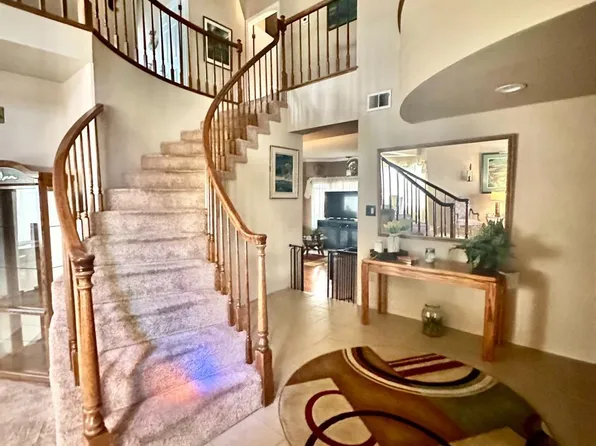 104 Stockdale Cir, Bakersfield, CA 93309
