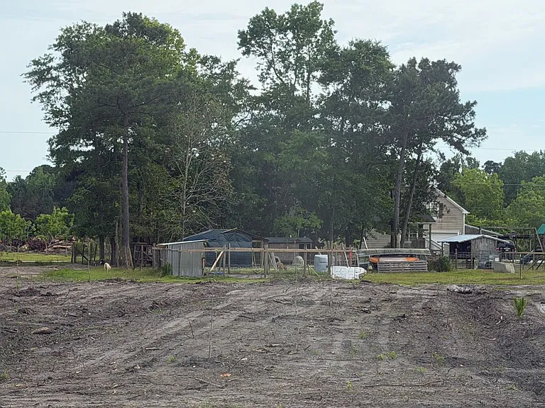 1050 Piner Rd — Photo 19