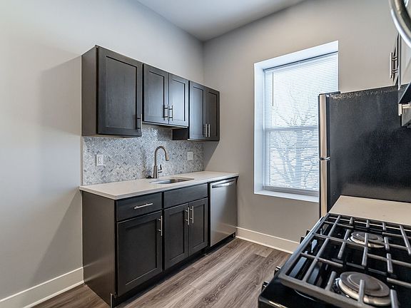 3rd image of 806 N 41st St Floor 2