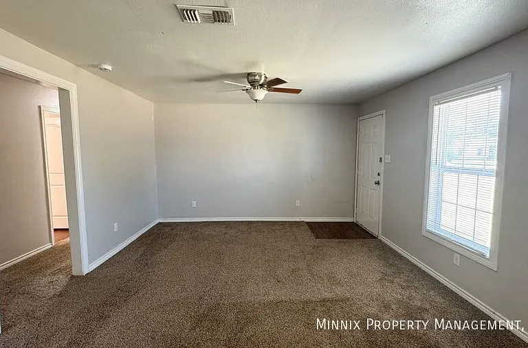 755 W Knox St #FS-1 — Photo 25