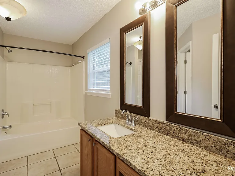 936 Lake Sanford Ct — Photo 10