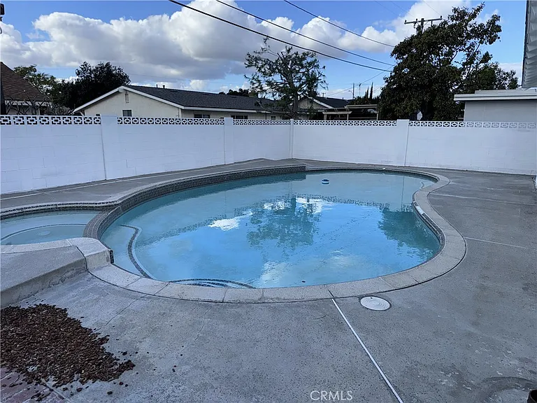 213 N Royal Pl — Photo 25