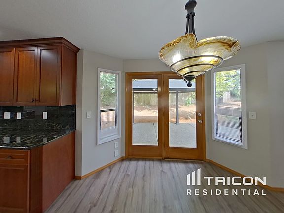 4th image of 16808 SE 35th Cir