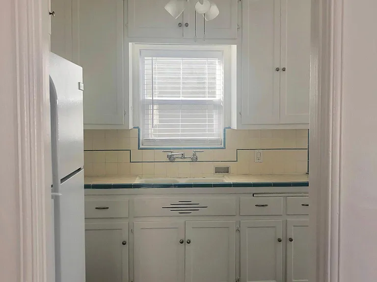 152 Ximeno Ave #C1 — Photo 3