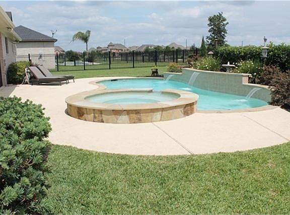4th image of 8707 Bluehaw Meadow Ln