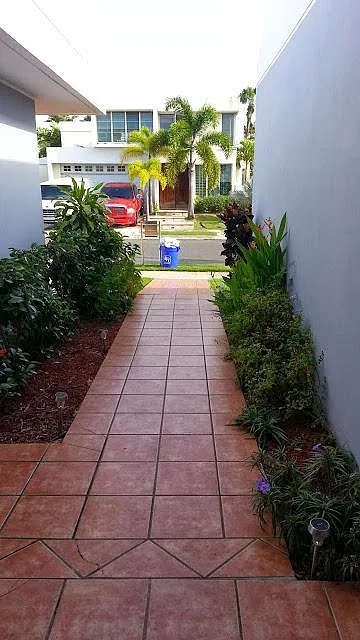 3 bed, 2300 sqft, $2,600 — Photo 4
