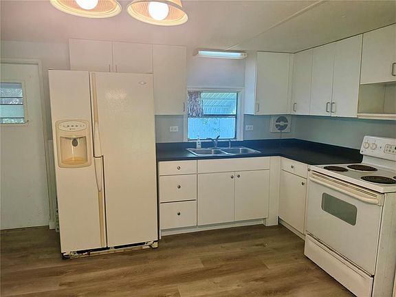 3rd image of 3405 FREMONT LANE