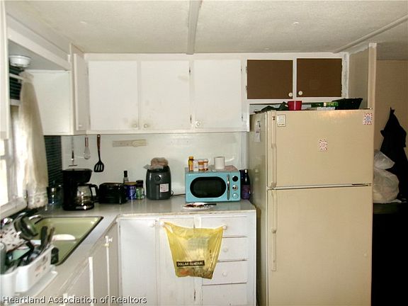 4th image of 3407 Desoto City Rd