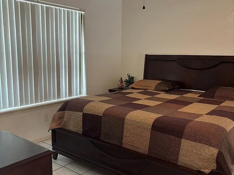 114 E Constellation Dr — Photo 6