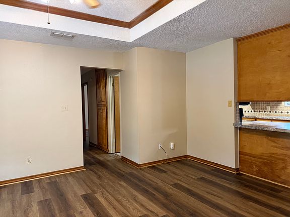 3rd image of 107 David Dr