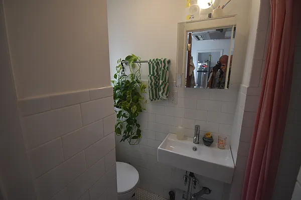 Rented by Bedford & Jane | media 17