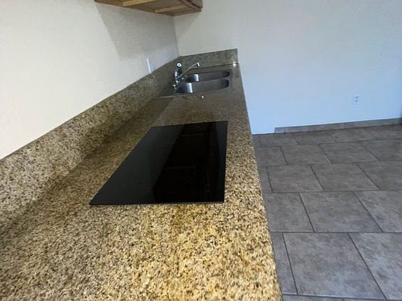 3rd image of 186 S L St #3