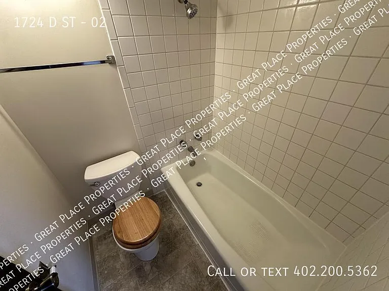 1724 D St #2 — Photo 16