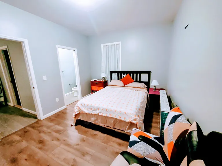 43 Schley St #1R — Photo 17
