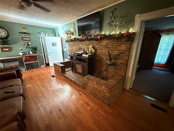 2nd image of 179 Promiseland Dr NE