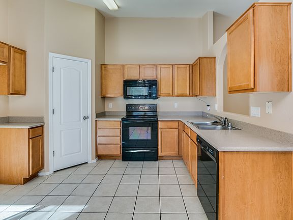 2nd image of 25227 W Jackson Ave