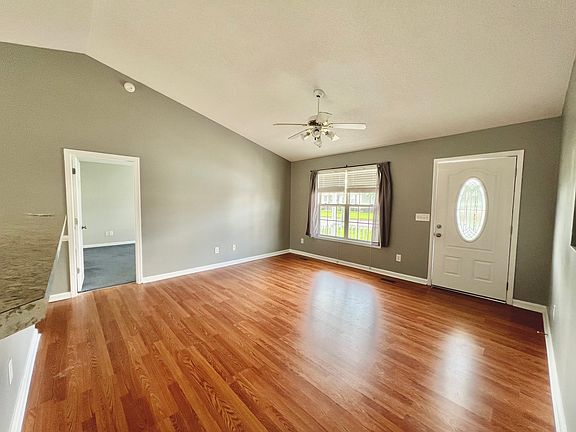 3rd image of 216 Southaven Ct