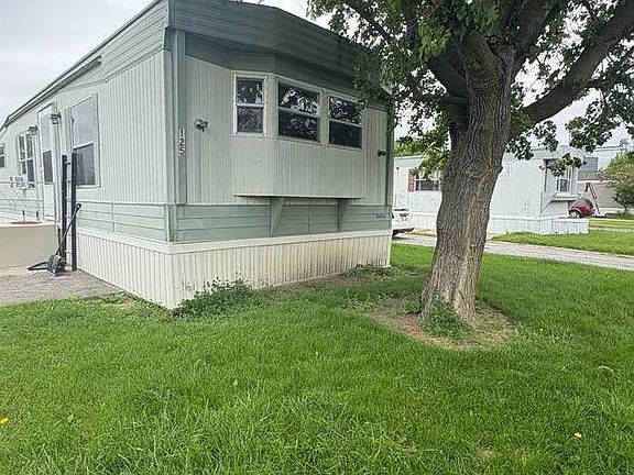 3rd image of 461 W Lytle St Lot 125