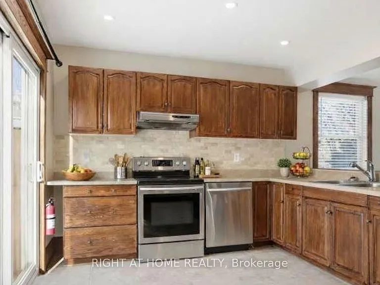 17 Mill St #UPPER — Photo 9