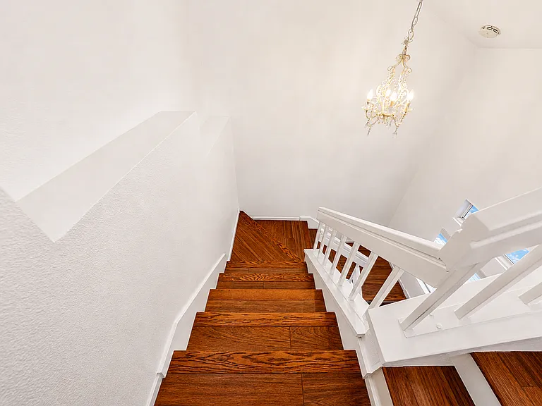 132 Cartier Aisle — Photo 12