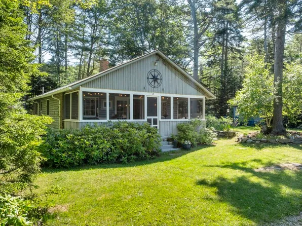 13 Tecumseh Trail, Boothbay, ME 04544