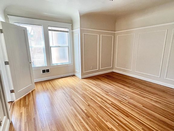 2nd image of 2650 Franklin St #20