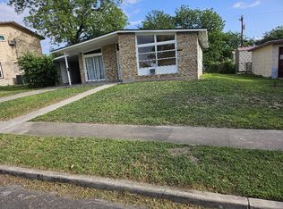 447 Lively Dr, San Antonio, TX 78213