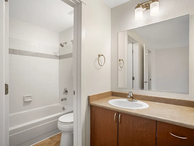 221 9th St #C303 — Photo 9