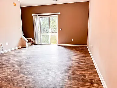 518 Scrub Jay Dr — Photo 2