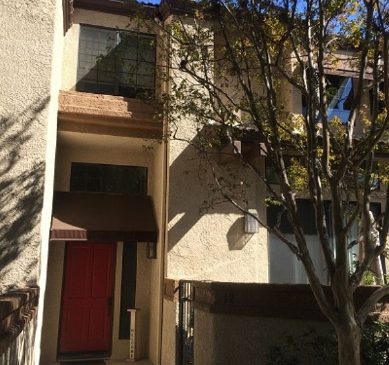 1st image of 12 Rock Cliff Pl