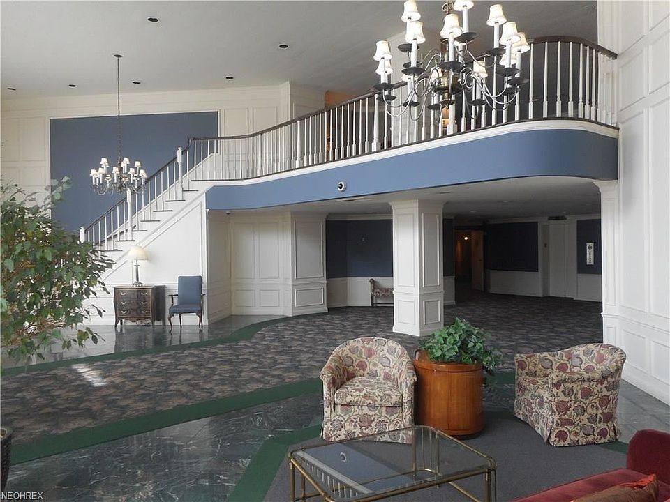 2nd image of 2112 Acacia Park Dr APT 124