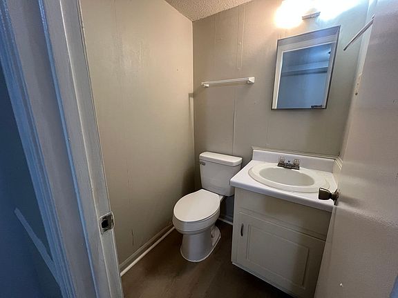 5th image of 3320 7th Ave E APT B