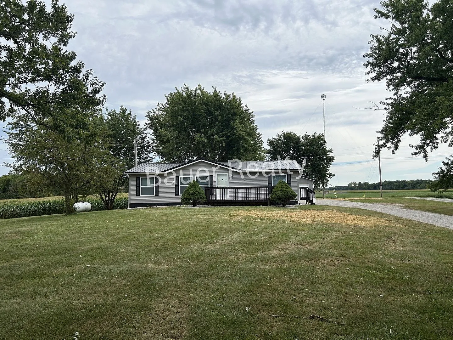 Beautiful Country Home — Photo 2