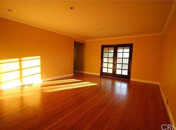 5th image of 5131 N Nearglen Ave