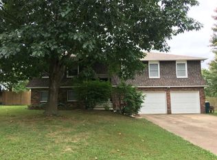 415 W Nellie Ave, Monett, MO 65708
