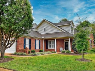 401 Dundee Ln, Chesapeake, VA 23322