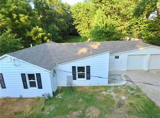 7429 NW 79th St, Kansas City, MO 64152