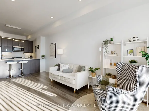 140 Honeycrisp Cres #Townhouse 284, Vaughan, ON L4K 0N7