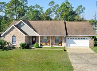 101 Espana Park Dr, Waveland, MS 39576