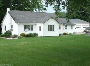 432 S Snow Prairie Rd, Bronson, MI 49028