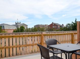 18 Market Sq APT 3, Newburyport, MA 01950